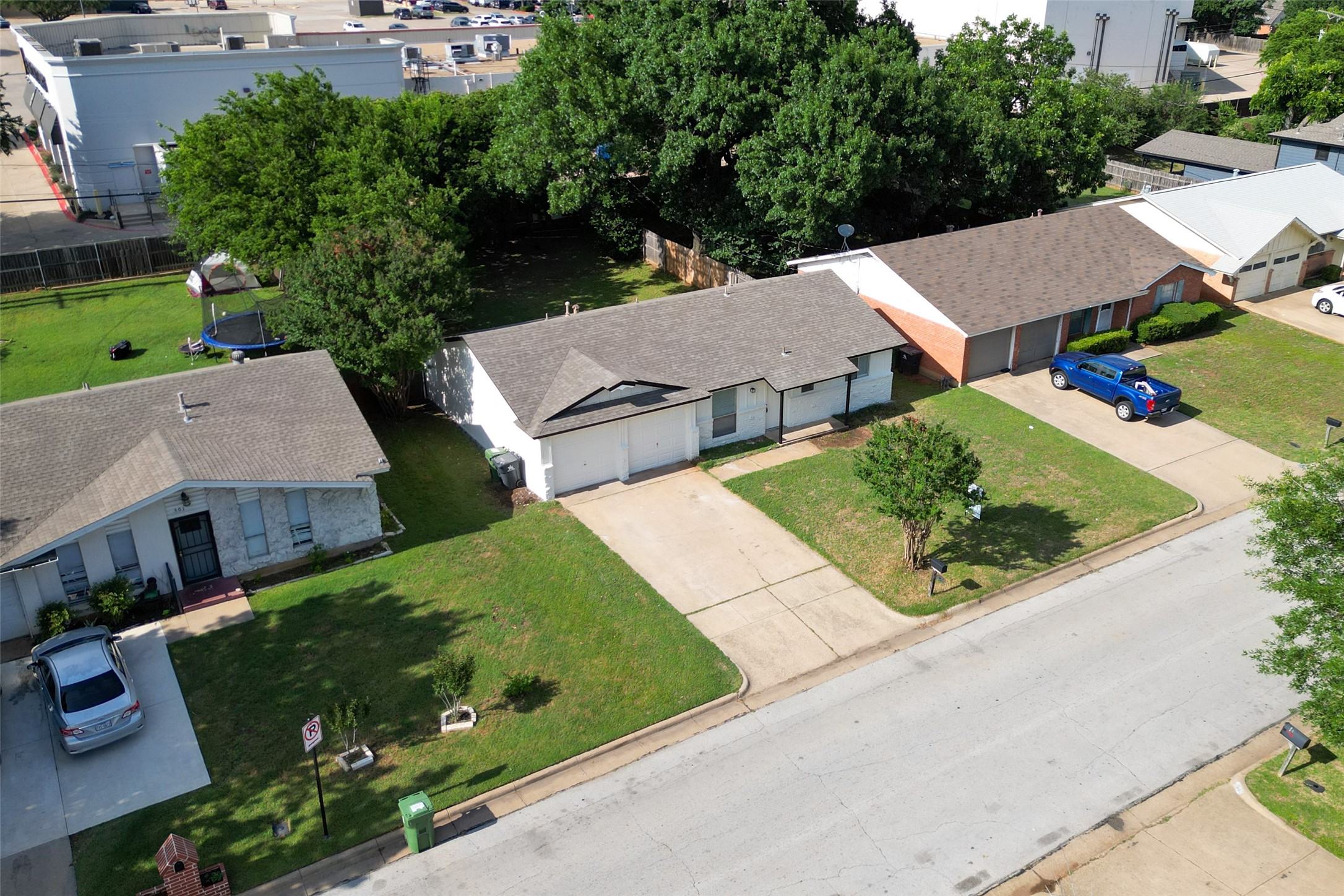 903 Woodbrook Street Arlington TX 76011