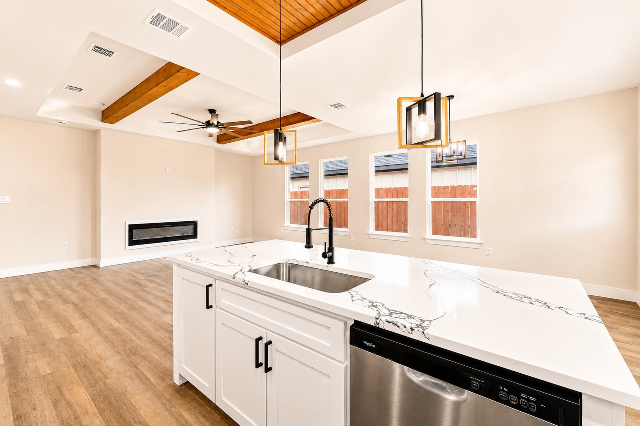 5847 Black Pine Circle Granbury TX 76048