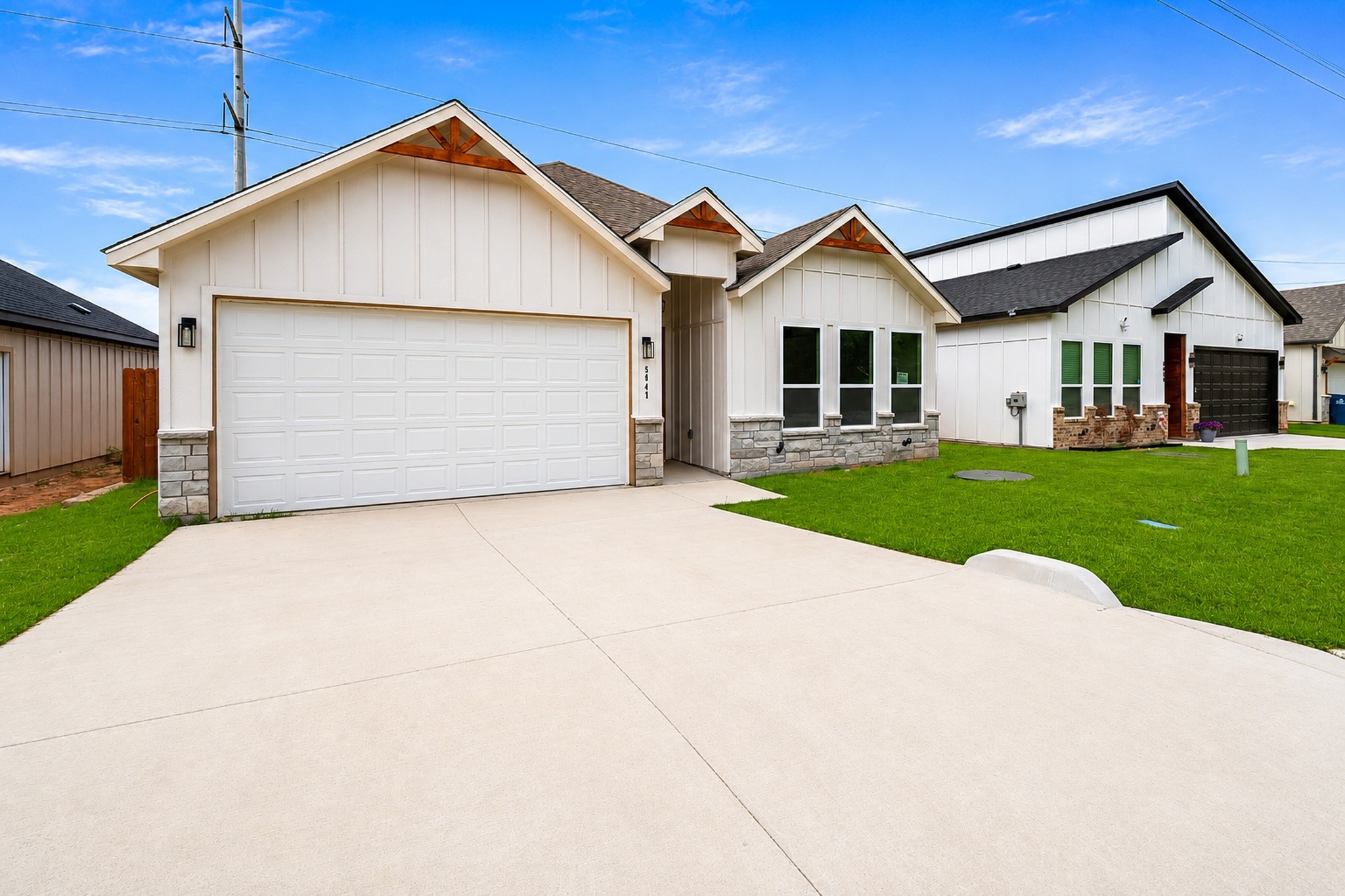 5847 Black Pine Circle Granbury TX 76048