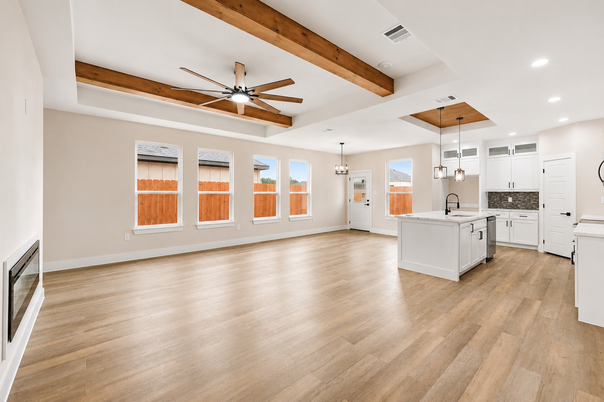 5847 Black Pine Circle Granbury TX 76048
