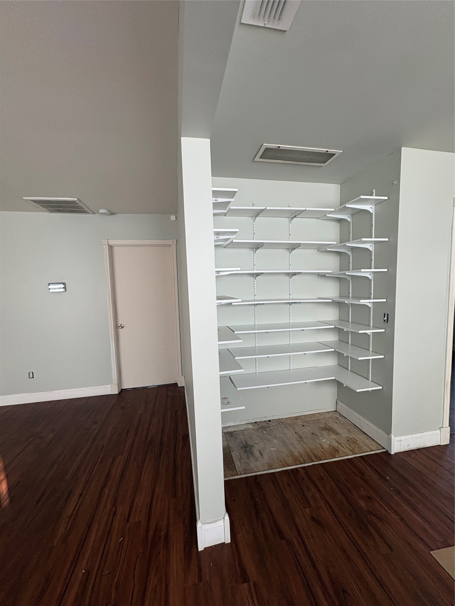 1800 Louisiana Marshall TX 75672