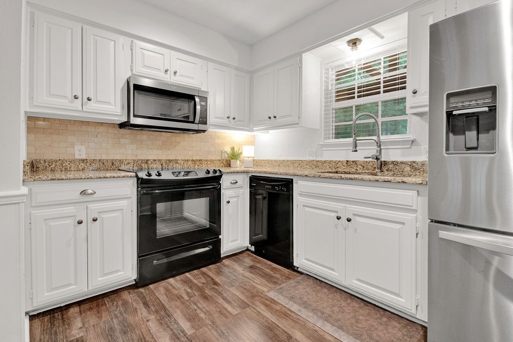 105 Grass Knoll Drive Hideaway TX 75771