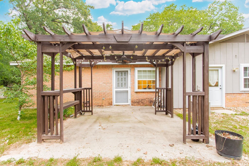 105 Grass Knoll Drive Hideaway TX 75771