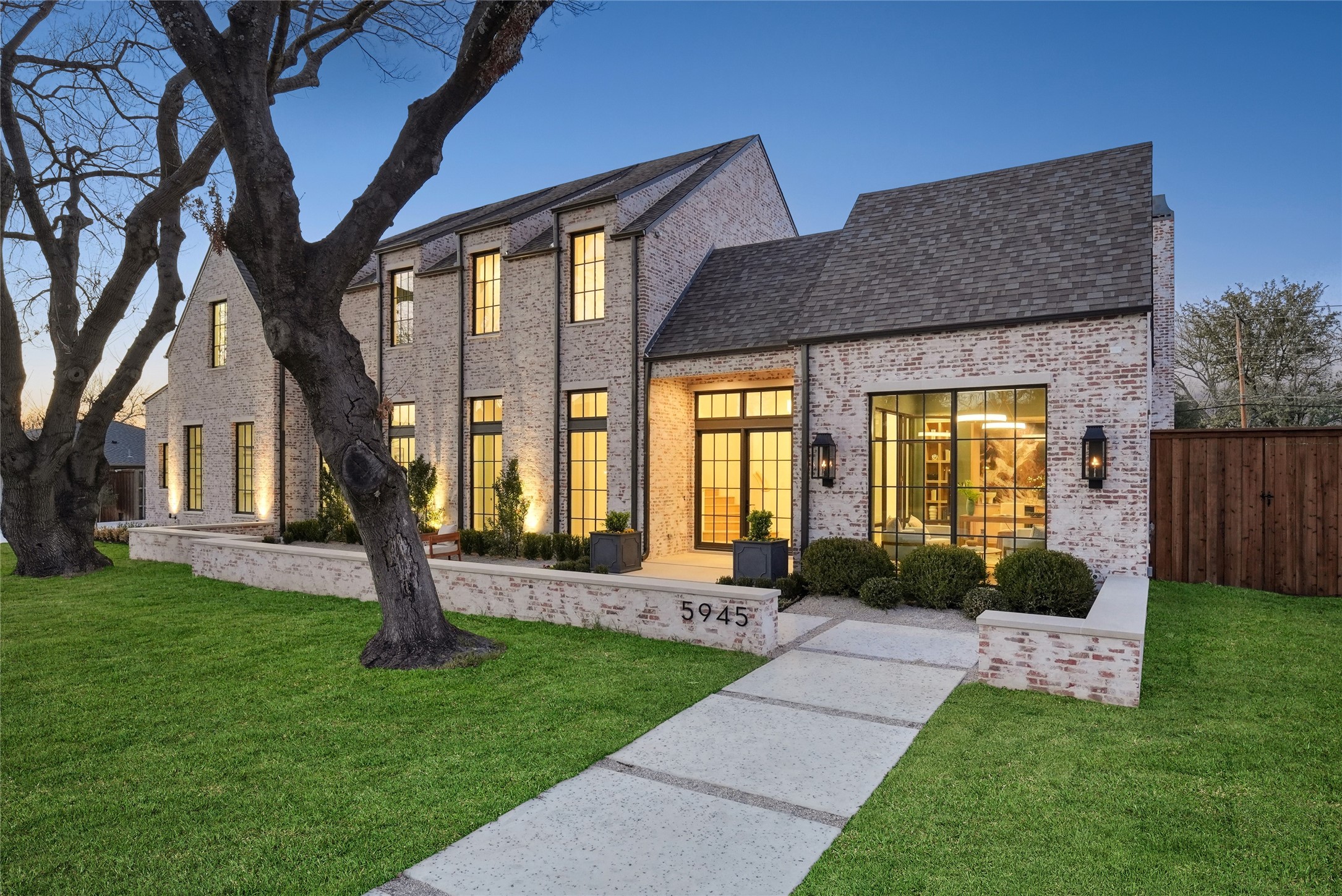 5945 Royal Crest Drive Dallas TX 75230
