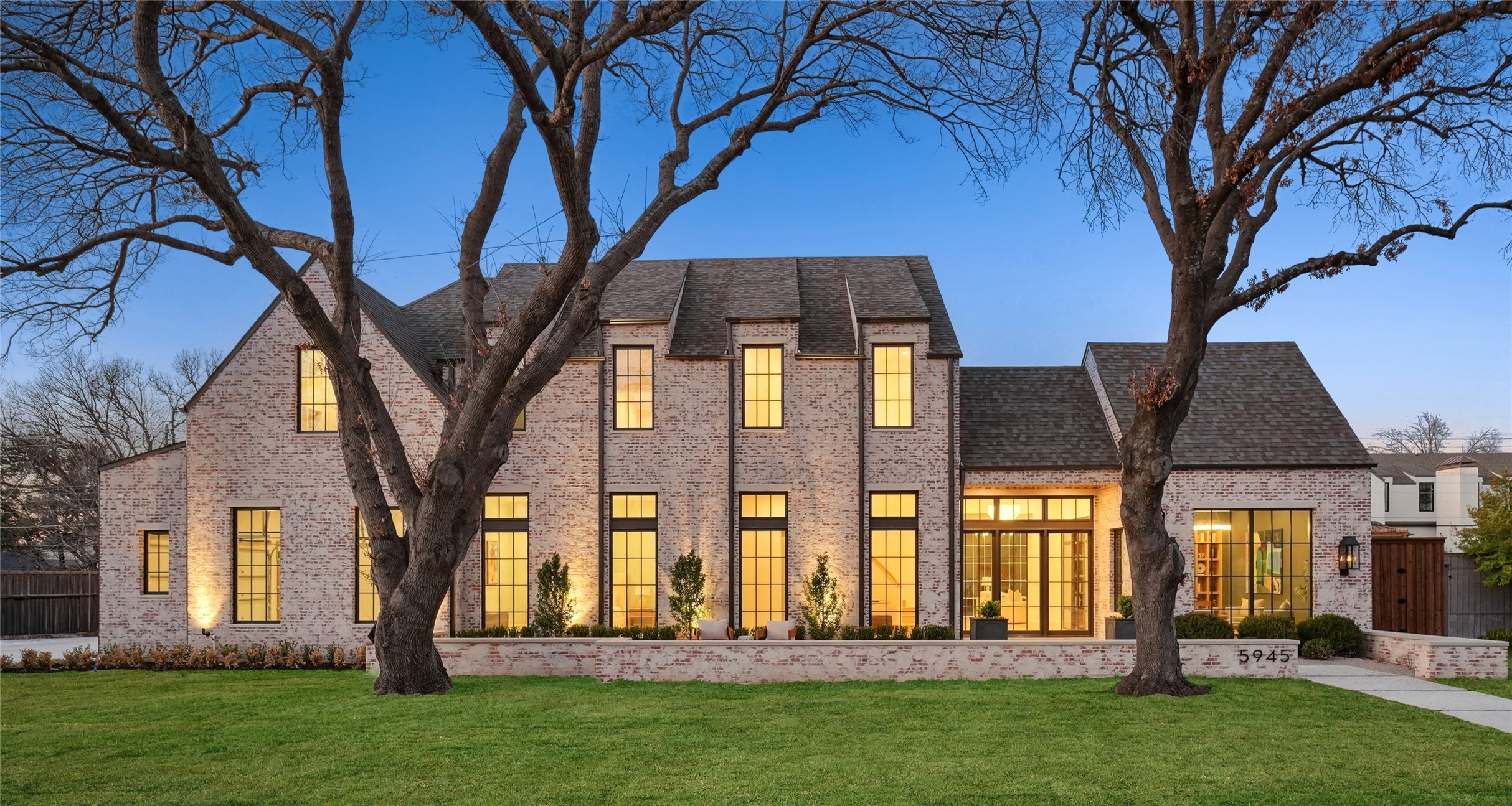 5945 Royal Crest Drive Dallas TX 75230