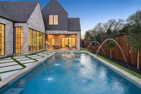 5945 Royal Crest Drive Dallas TX 75230