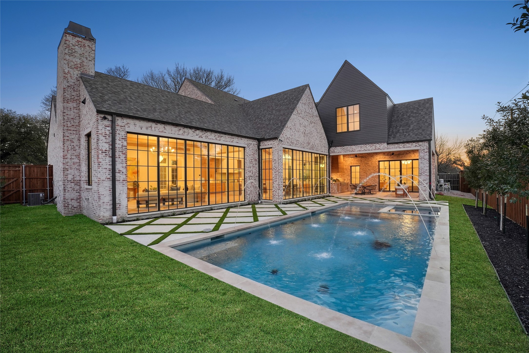 5945 Royal Crest Drive Dallas TX 75230