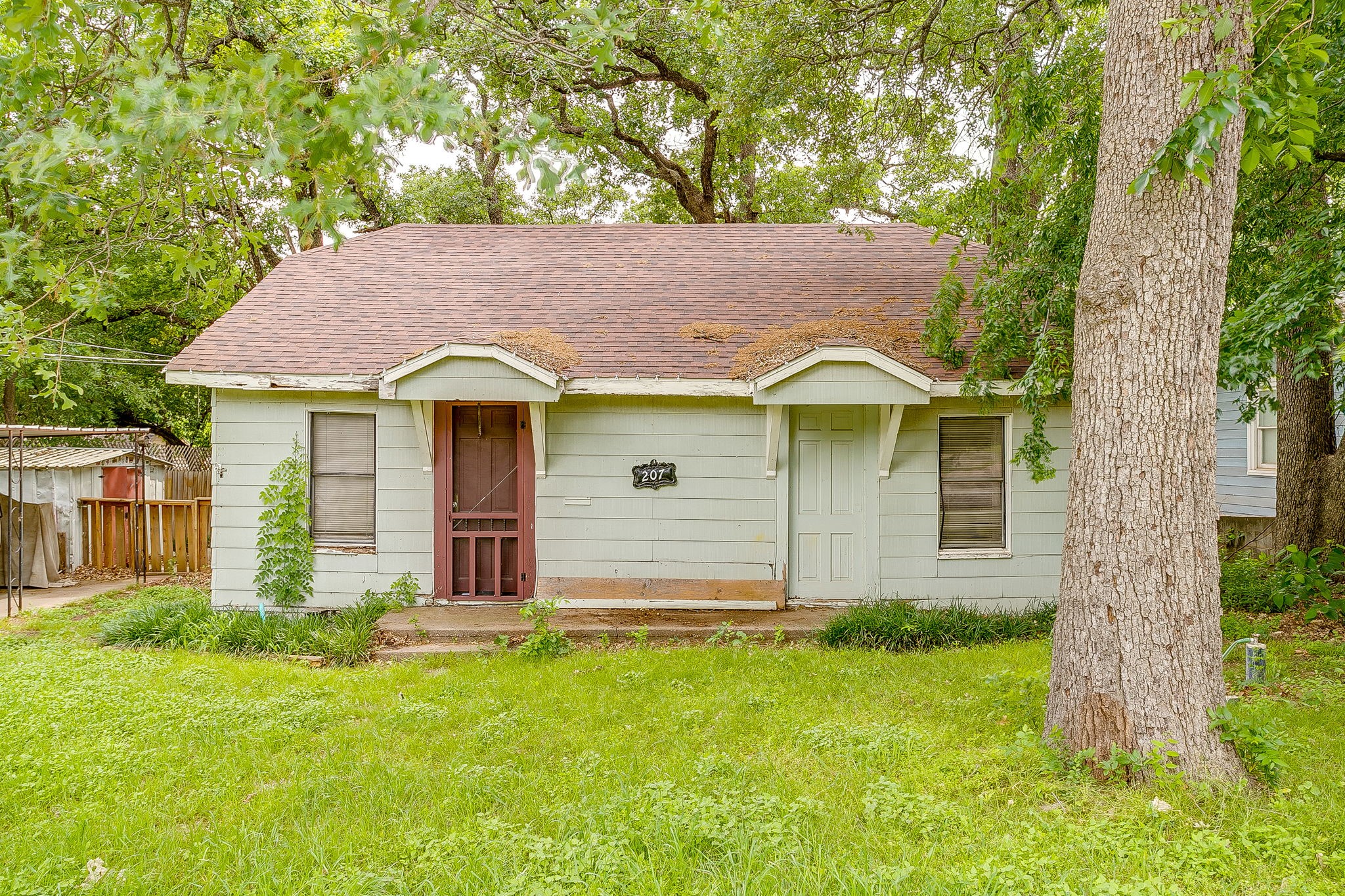 207 Cleveland Avenue Weatherford TX 76086
