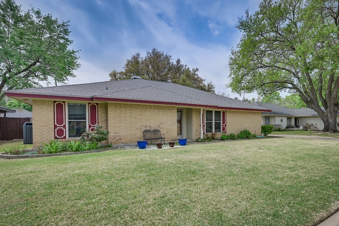 1102 Purdue Drive Arlington TX 76012