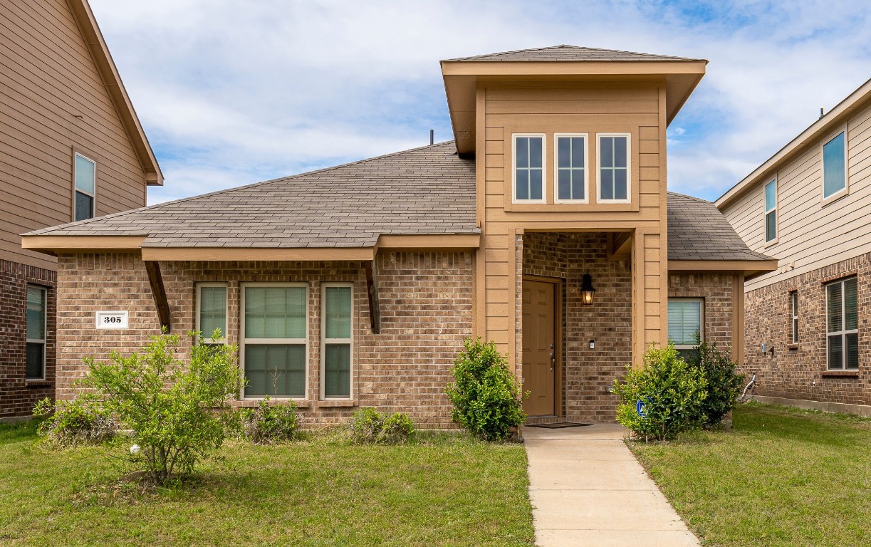 305 Haywood Circle Lancaster TX 75146