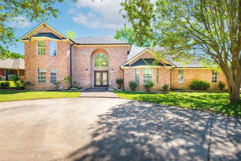 2020 Arbor Bend Street Bonham TX 75418