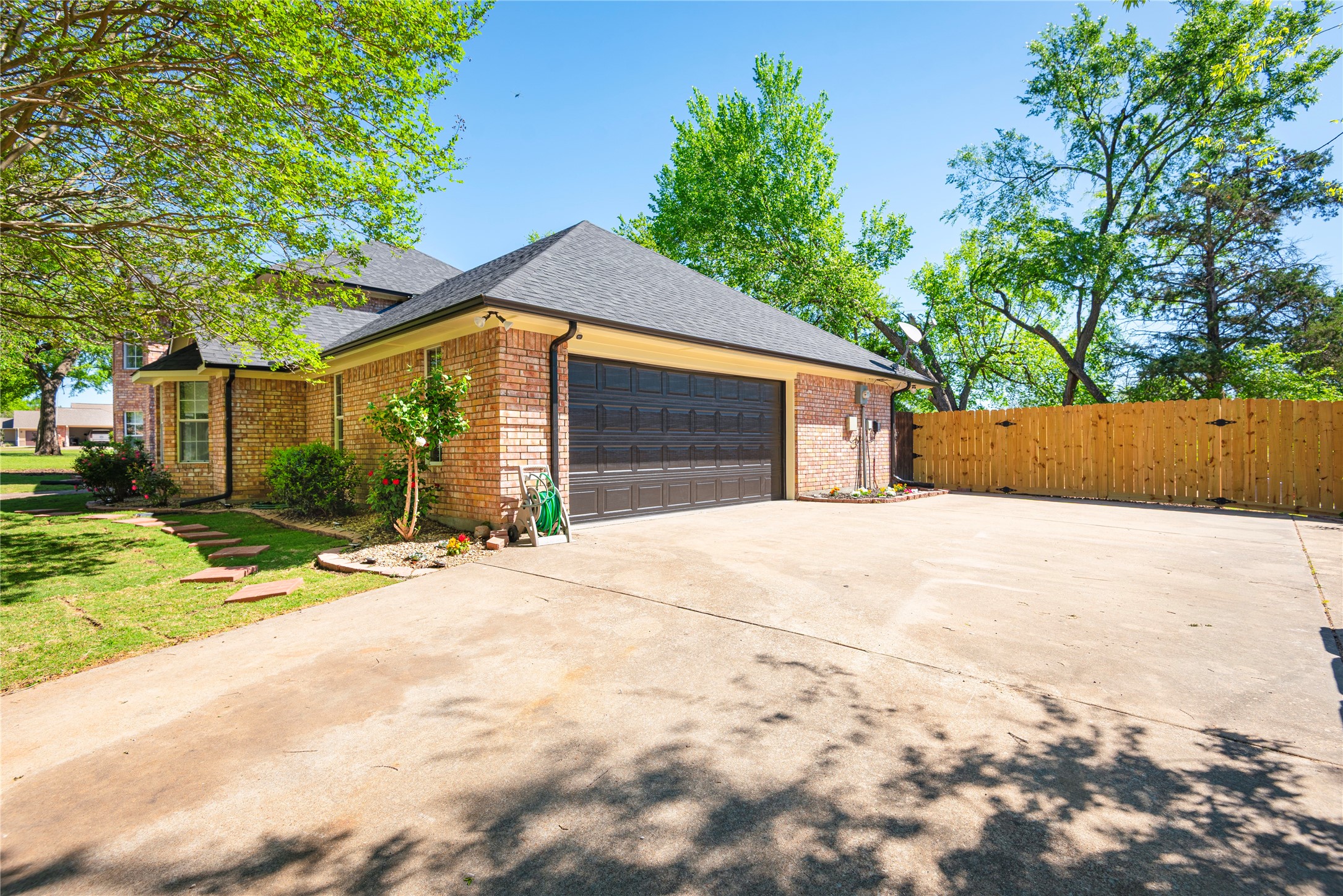 2020 Arbor Bend Street Bonham TX 75418
