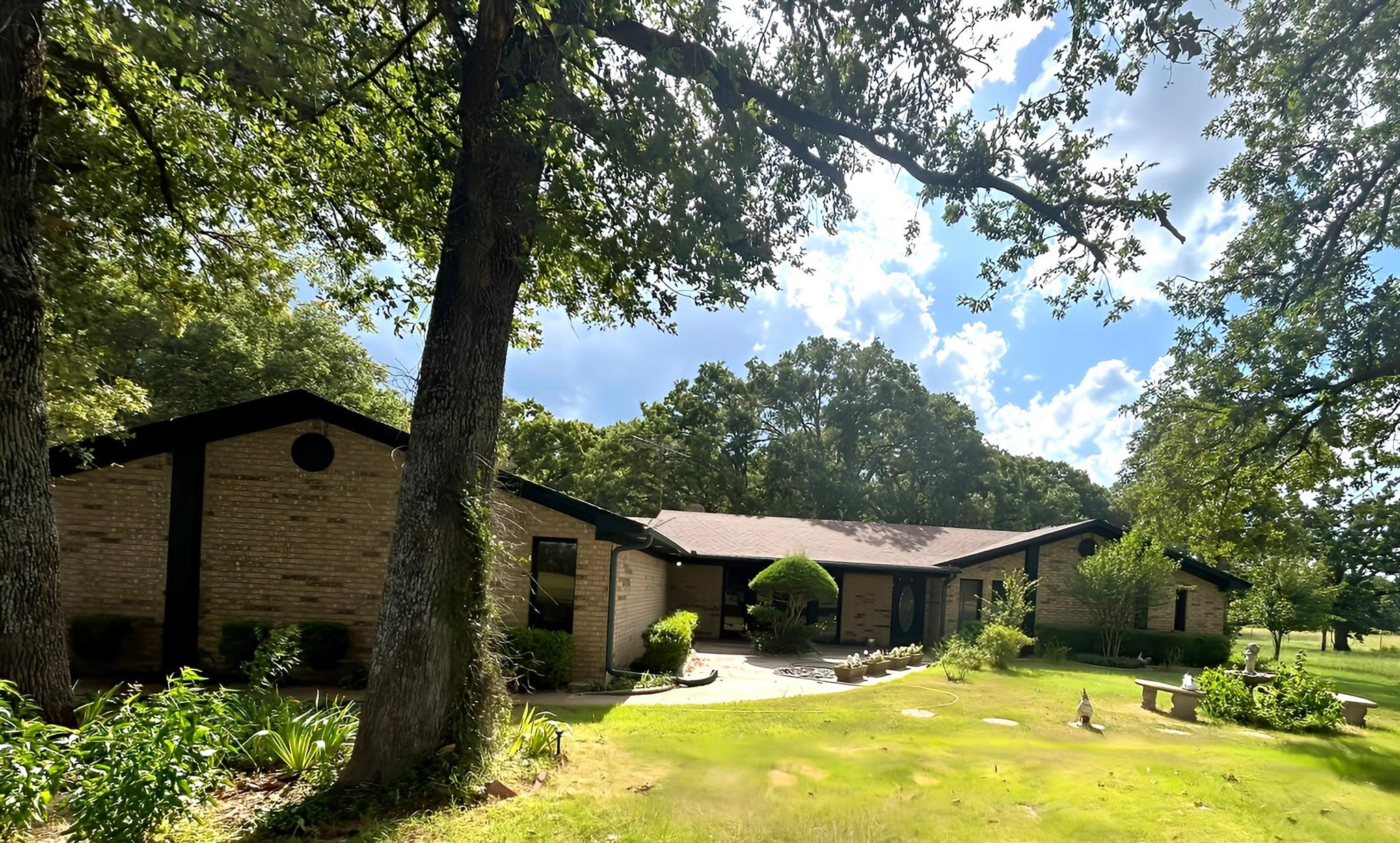 2509 County Road 1703 Malakoff TX 75148