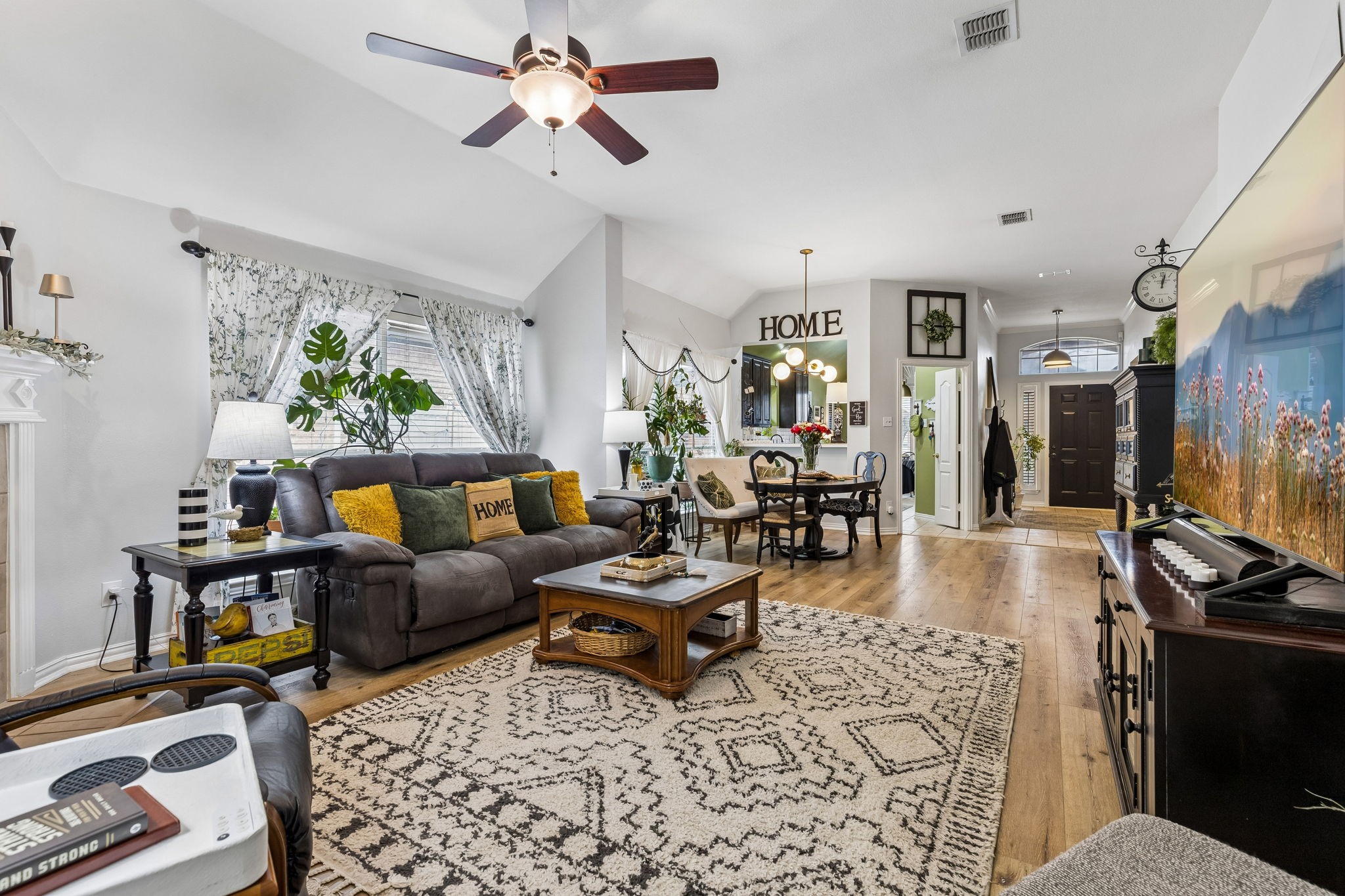 2136 Pritchard Drive Grapevine TX 76051