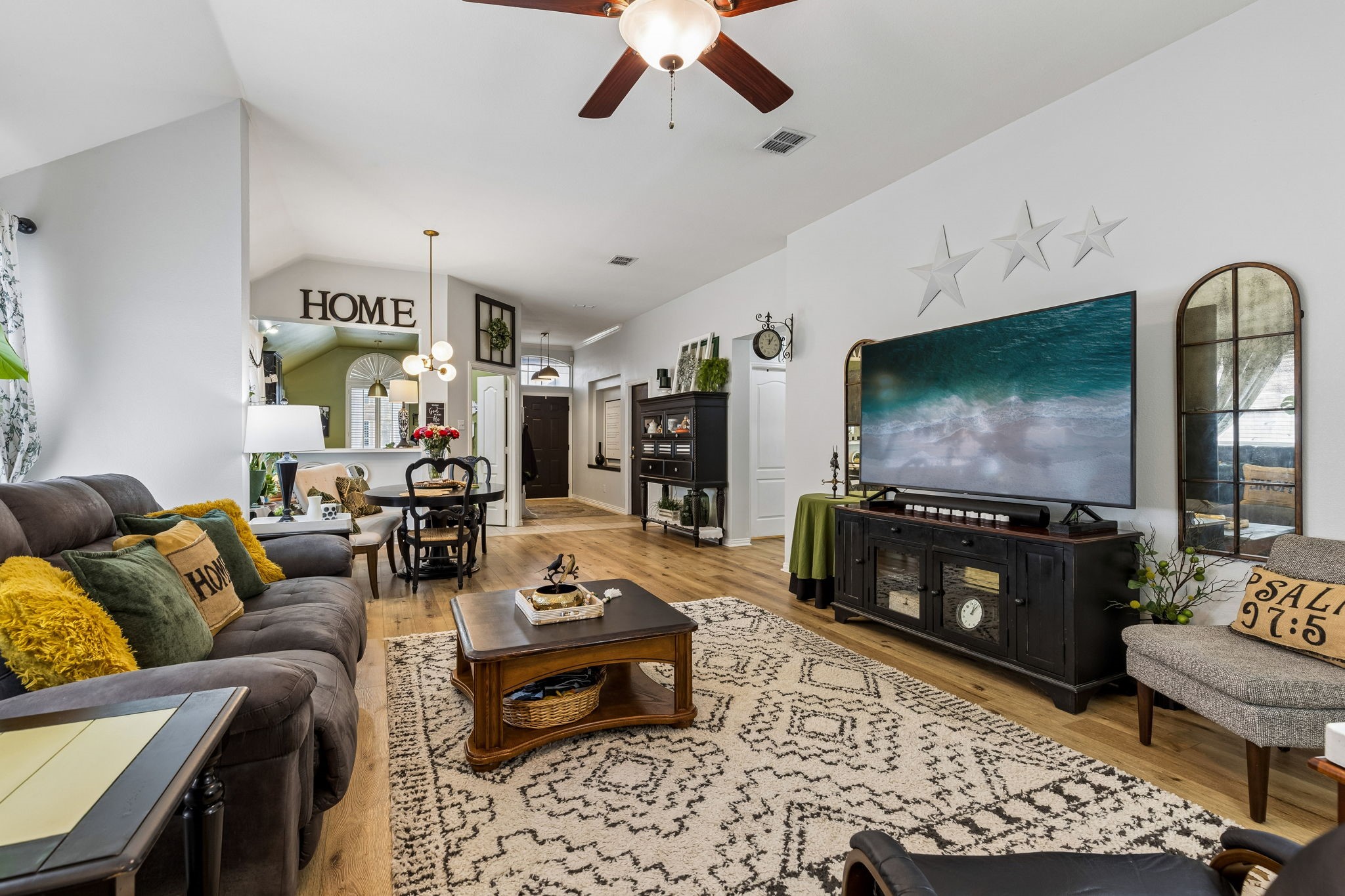 2136 Pritchard Drive Grapevine TX 76051