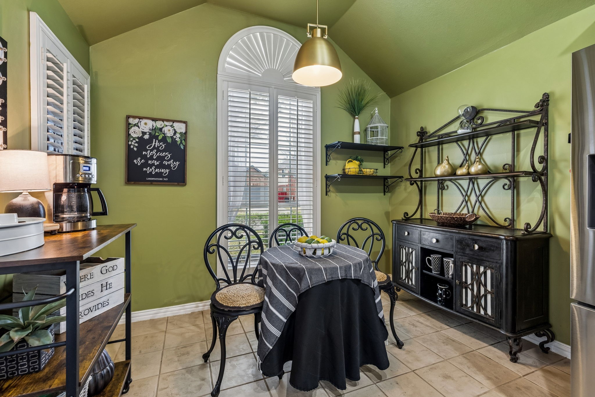 2136 Pritchard Drive Grapevine TX 76051