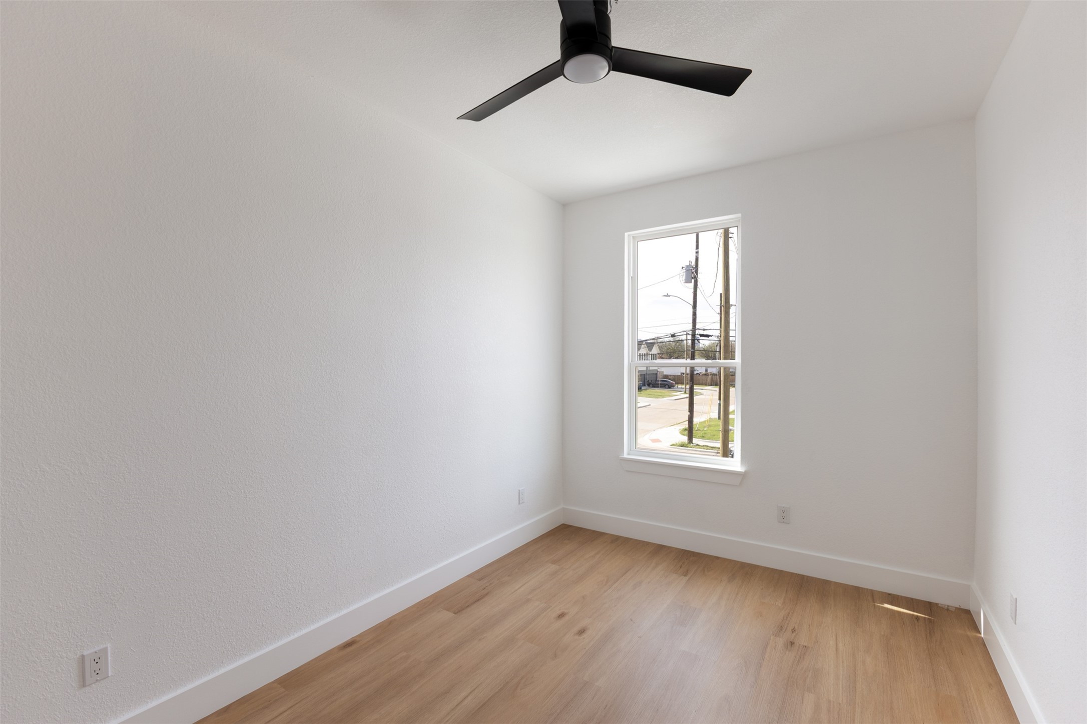 3524 Spring Avenue Dallas TX 75210