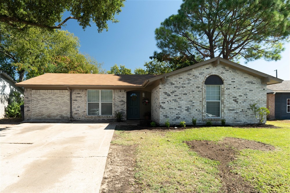 1630 Bending Oaks Trail Dallas TX 75217