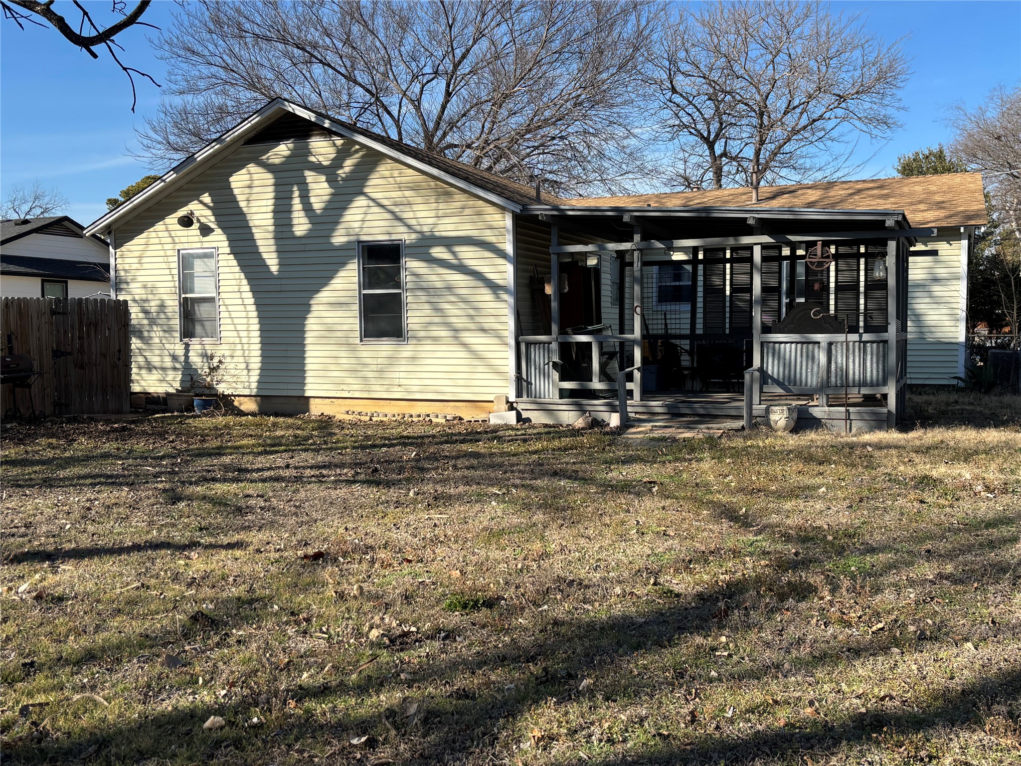 4108 Earl Street Haltom City TX 76111