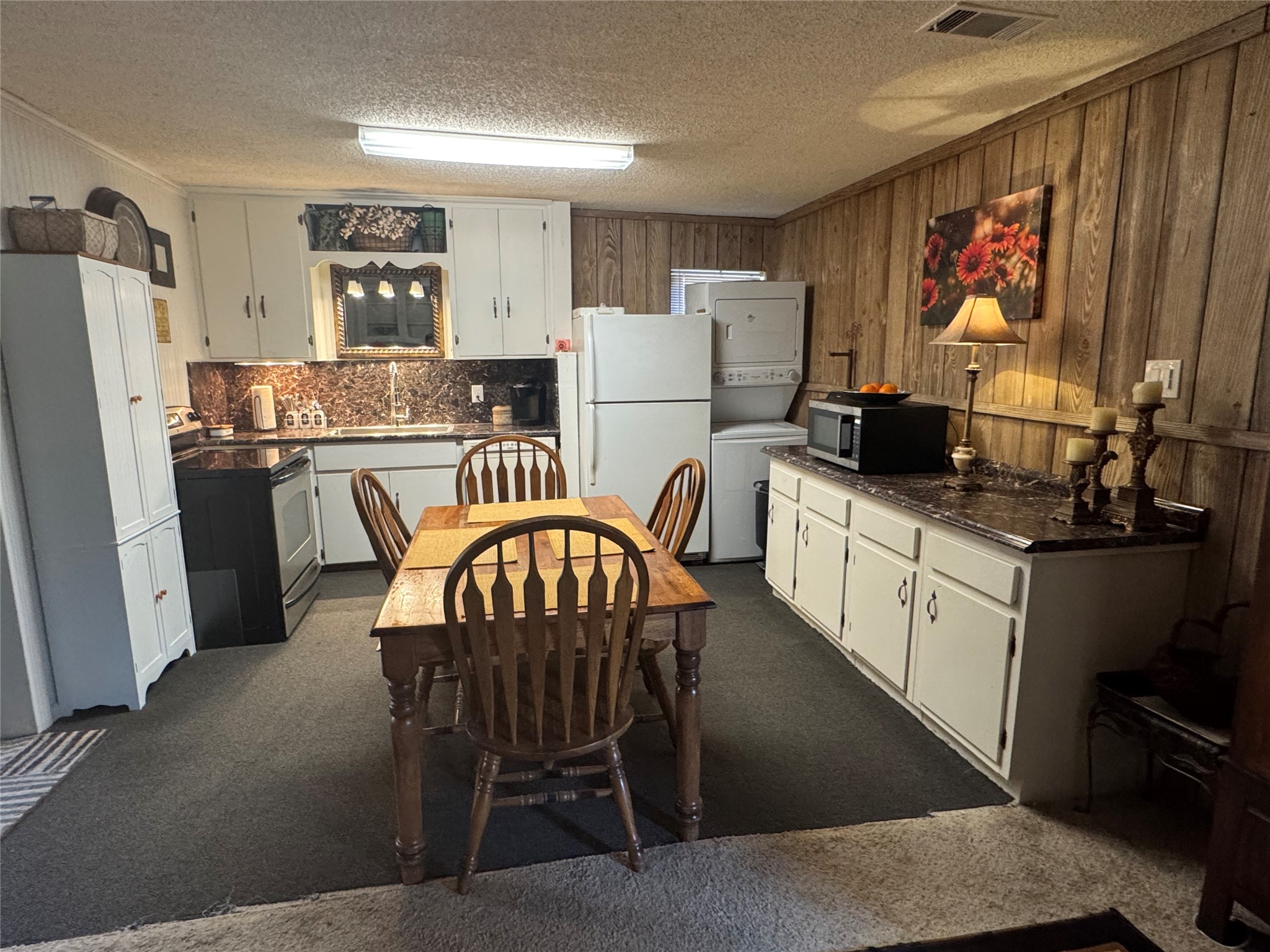 4108 Earl Street Haltom City TX 76111
