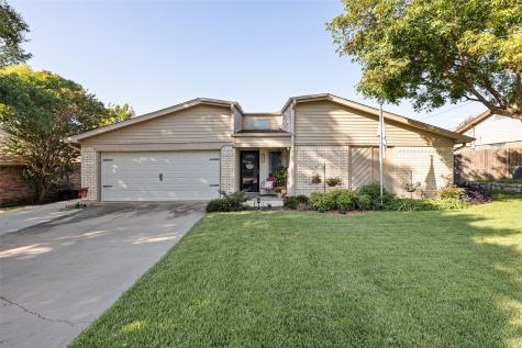 1024 Fox River Lane Fort Worth TX 76120