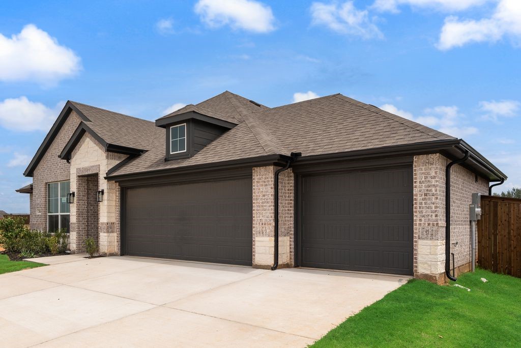 284 Coronado Court Granbury TX 76048