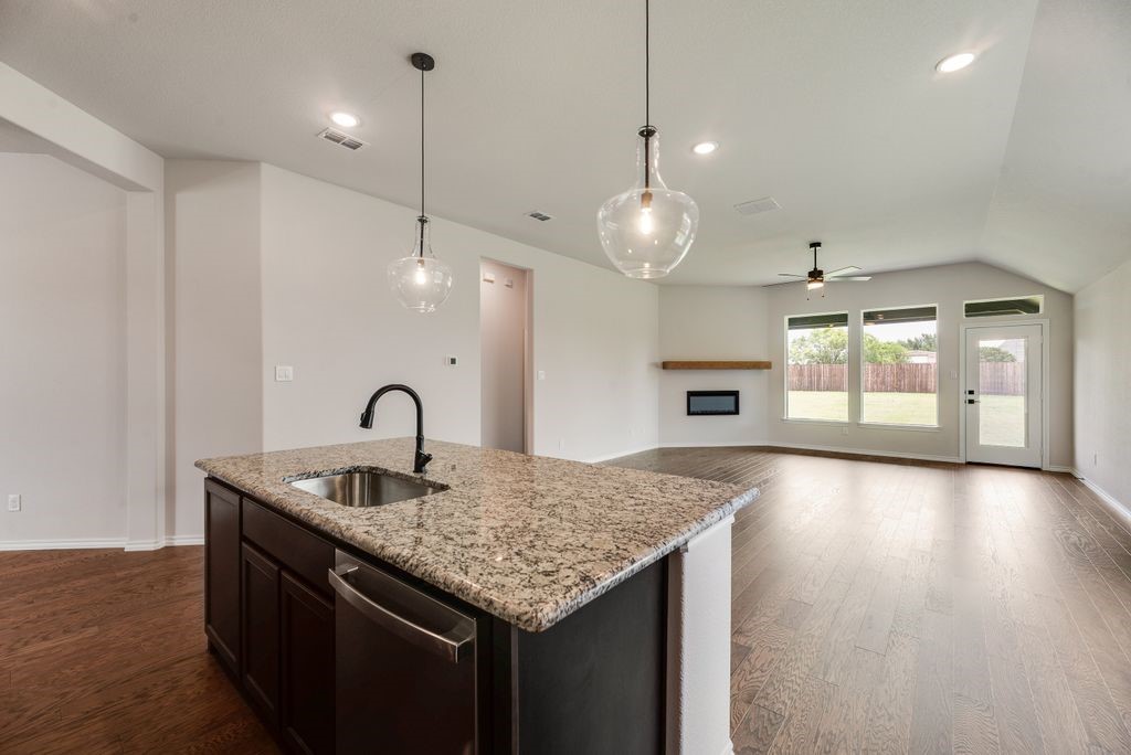 284 Coronado Court Granbury TX 76048