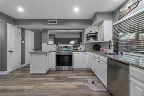 5404 Princess Court Lake Dallas TX 75065