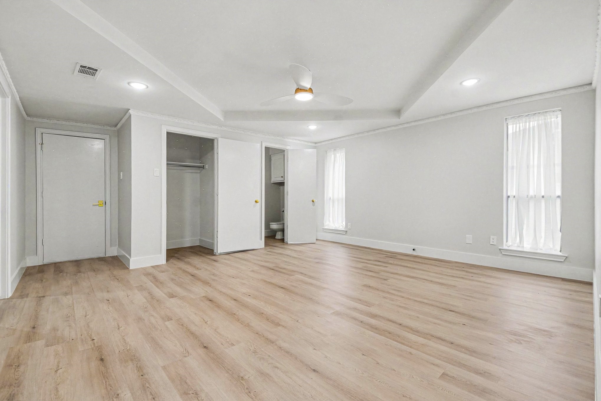 1702 Surrey Court Garland TX 75043