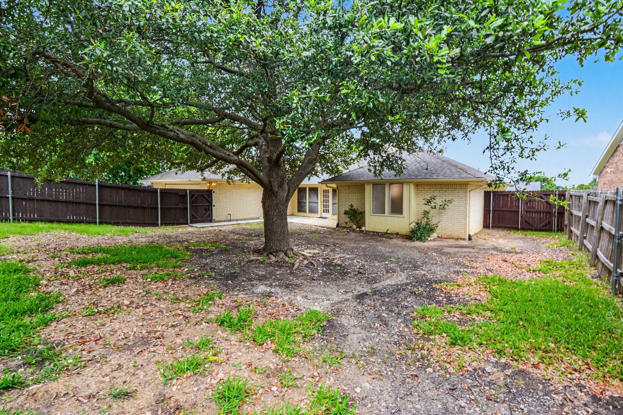 1702 Surrey Court Garland TX 75043