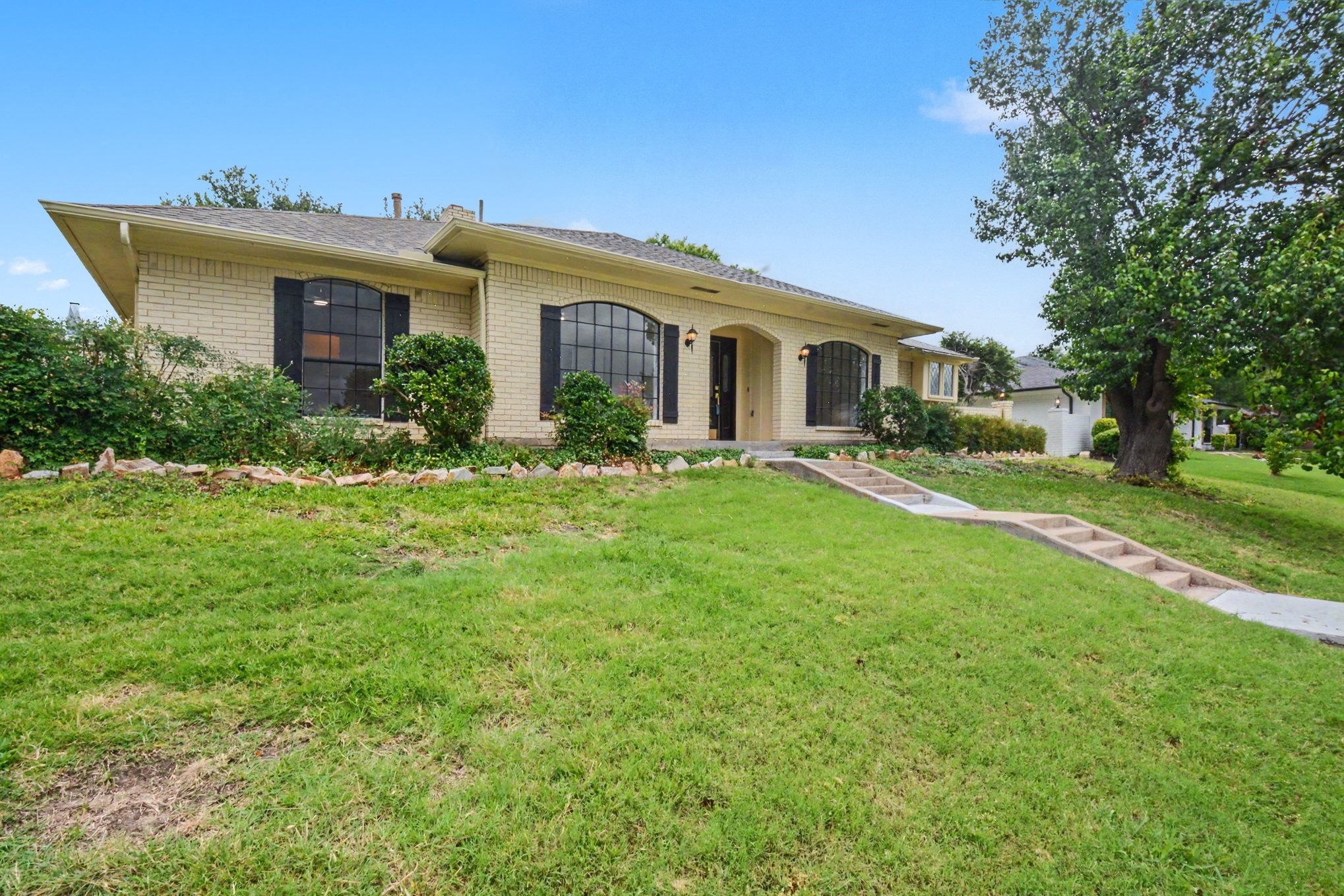 1702 Surrey Court Garland TX 75043