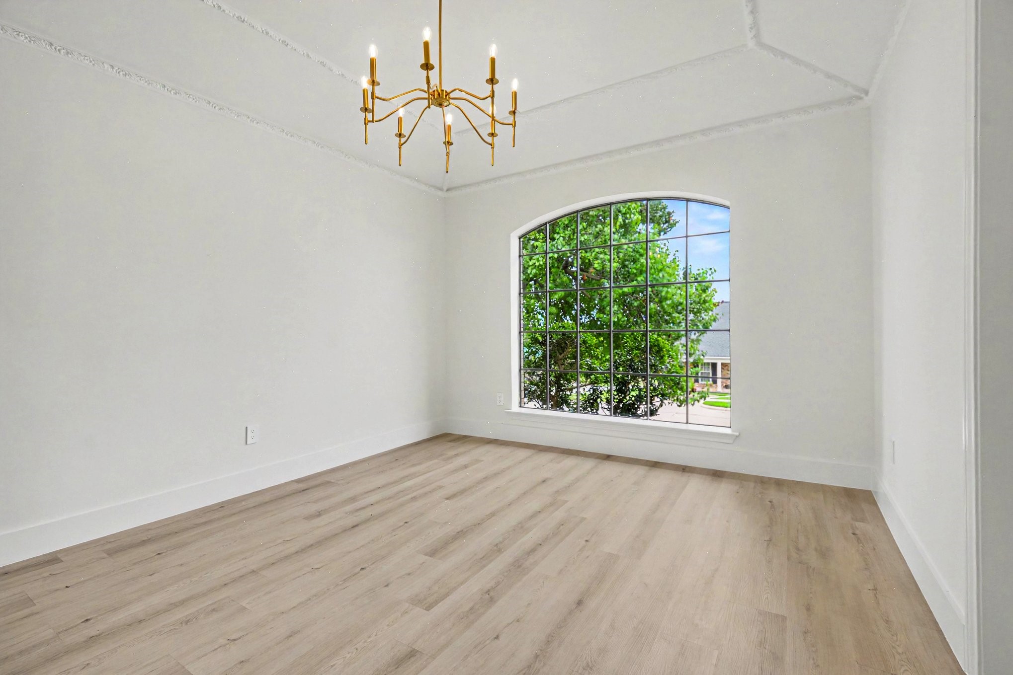 1702 Surrey Court Garland TX 75043