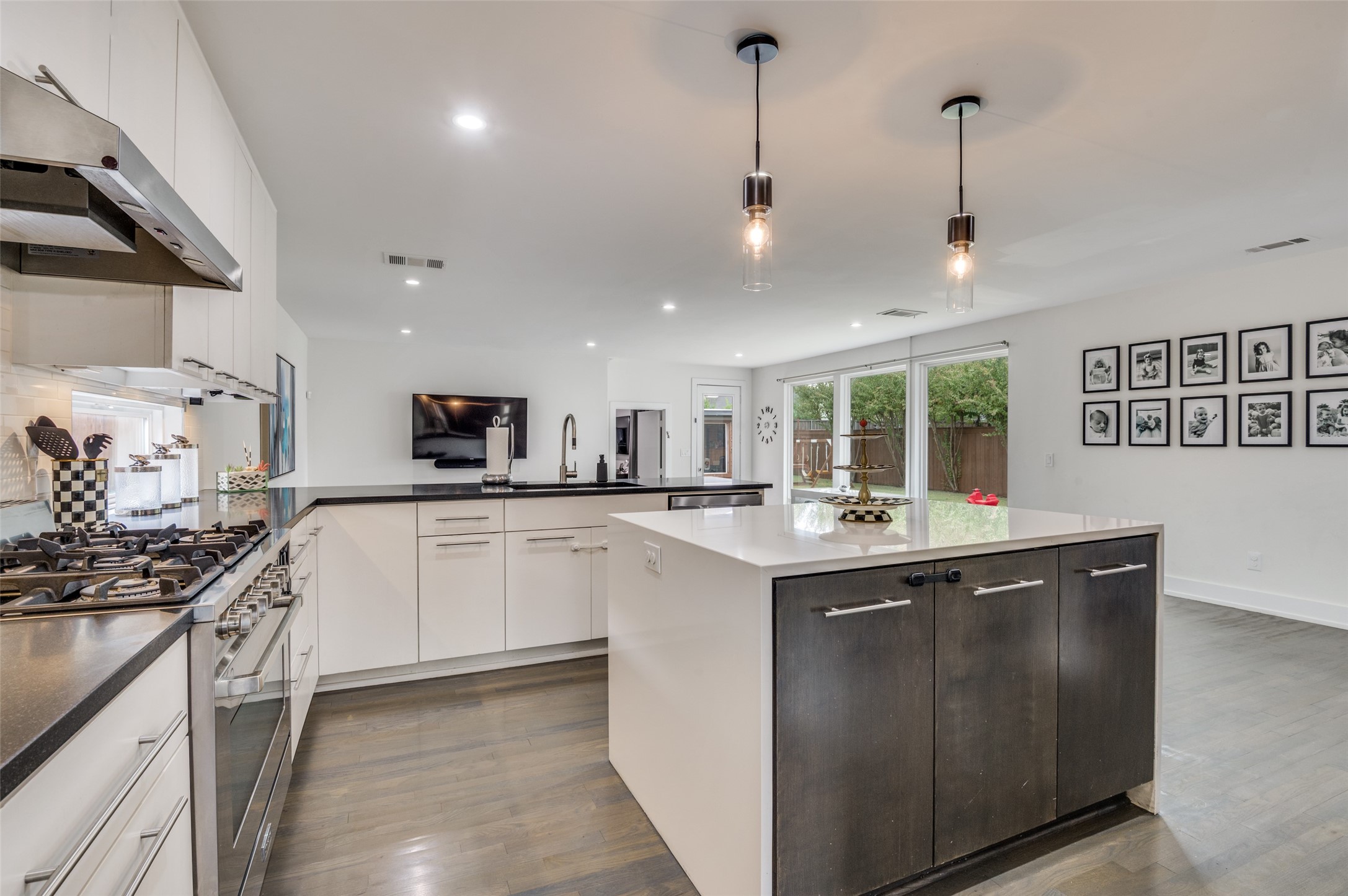 4015 Lively Lane Dallas TX 75220