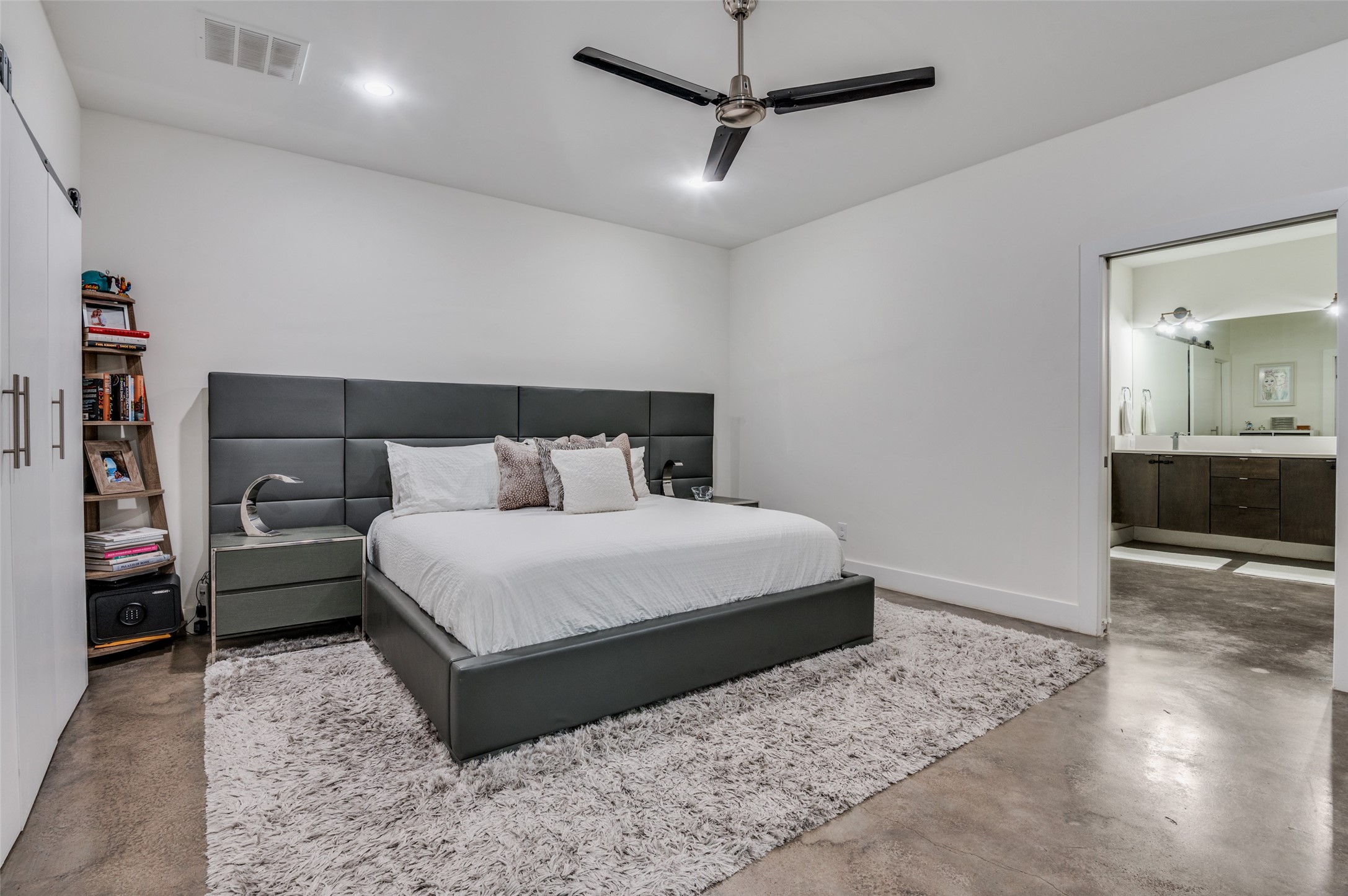 4015 Lively Lane Dallas TX 75220