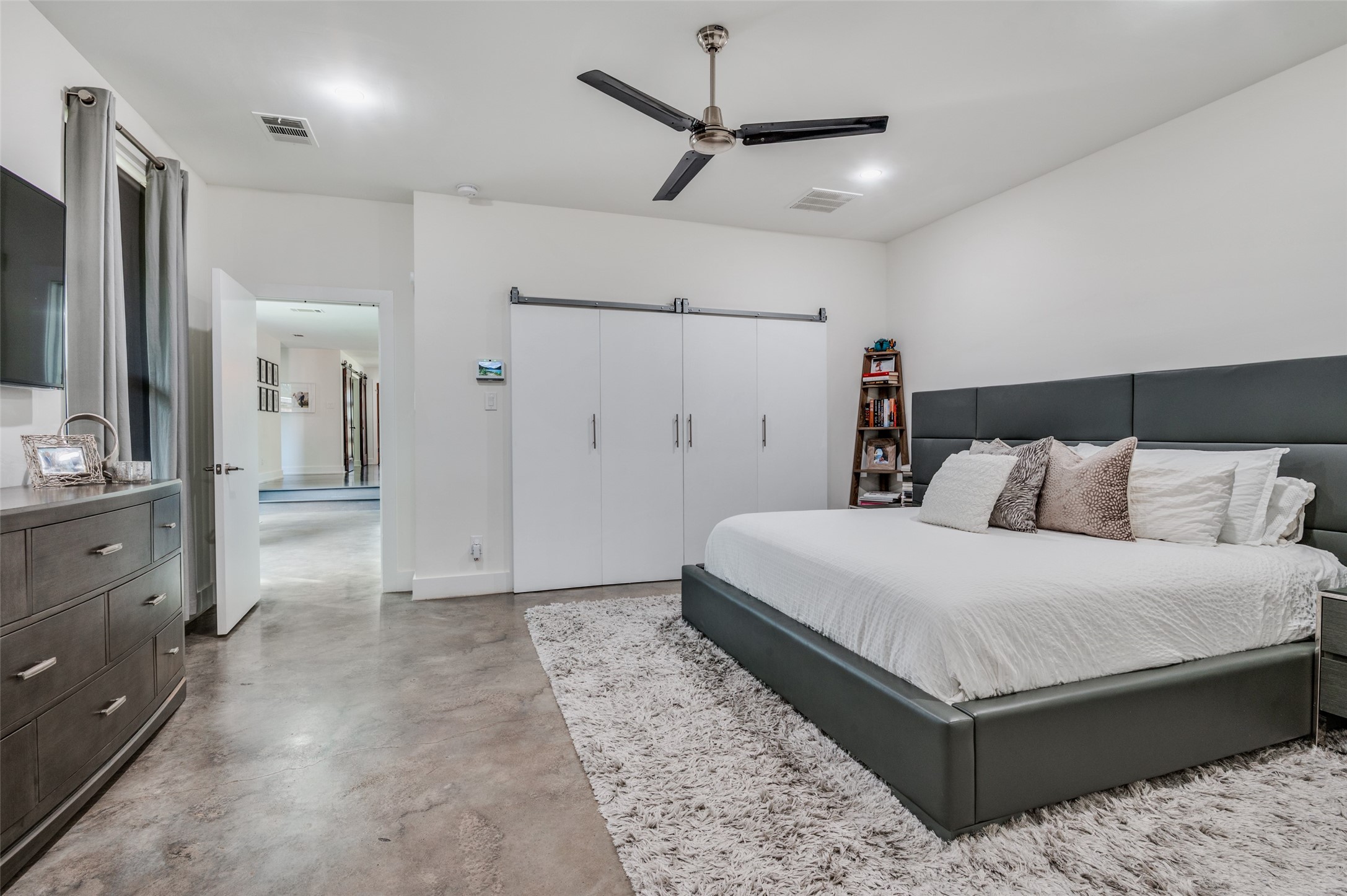 4015 Lively Lane Dallas TX 75220