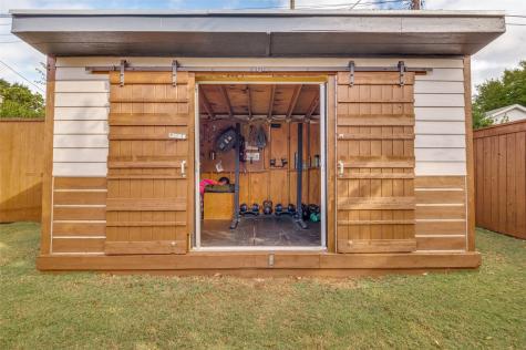 4015 Lively Lane Dallas TX 75220