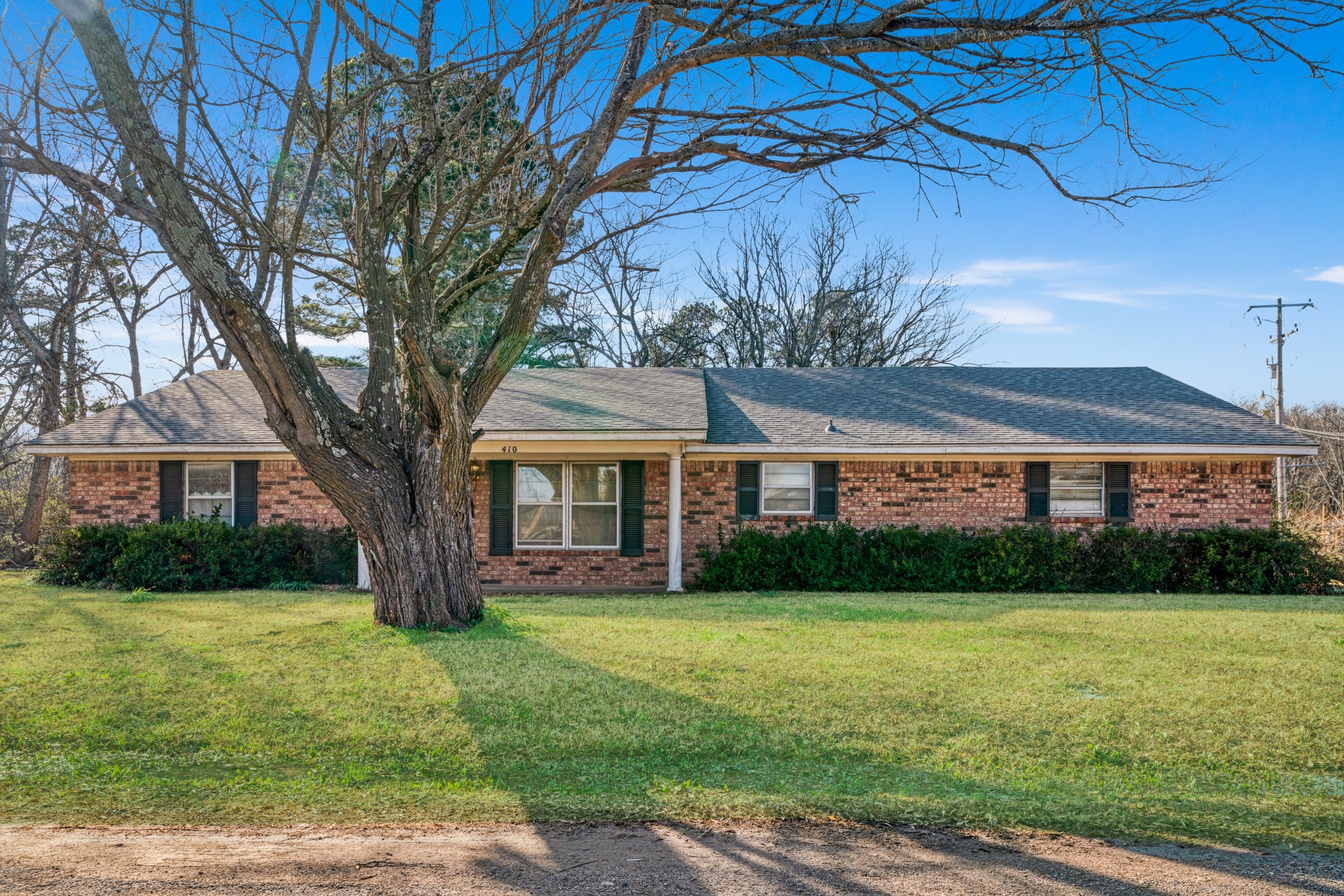 410 S Bois Darc Street Blossom TX 75416