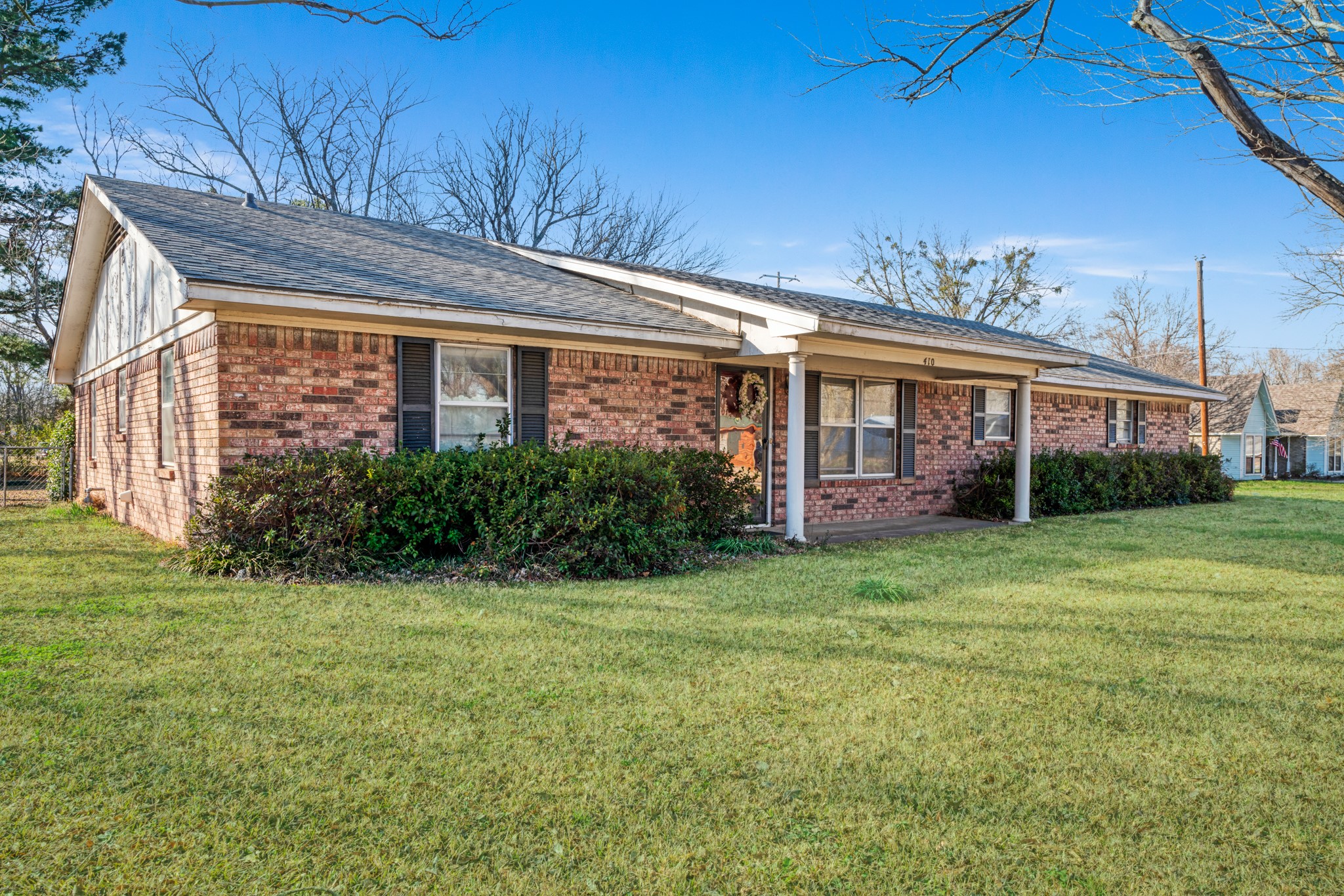 410 S Bois Darc Street Blossom TX 75416