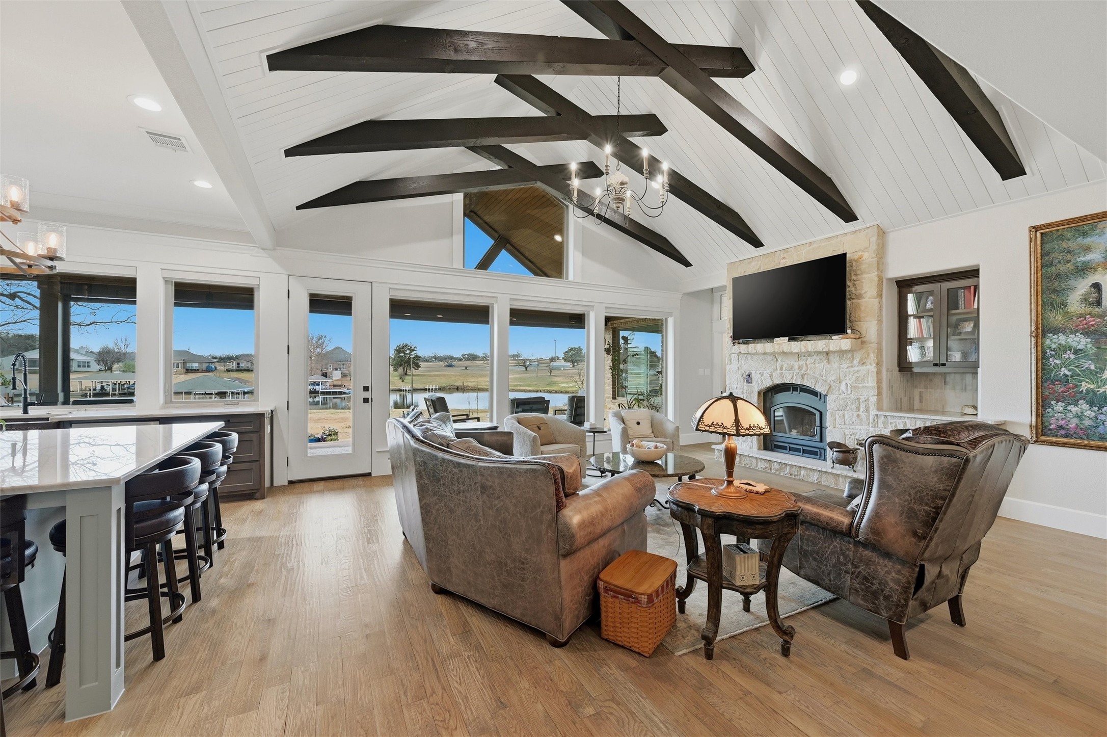 613 Kiowa Drive W Lake Kiowa TX 76240