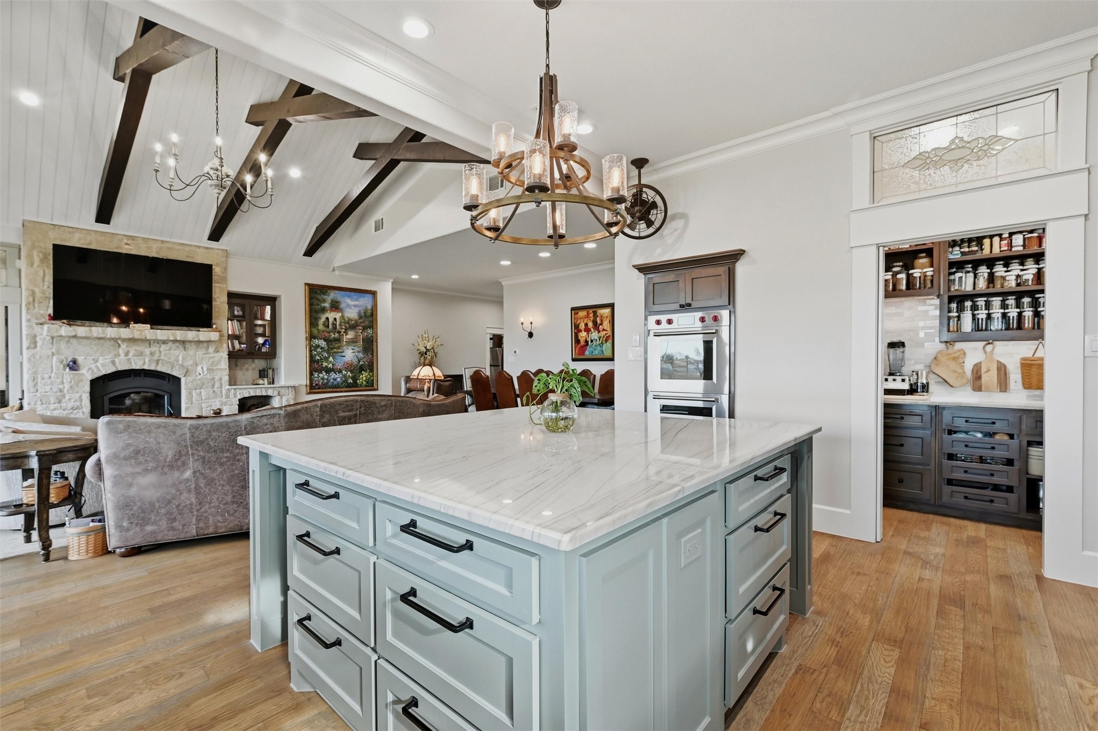 613 Kiowa Drive W Lake Kiowa TX 76240