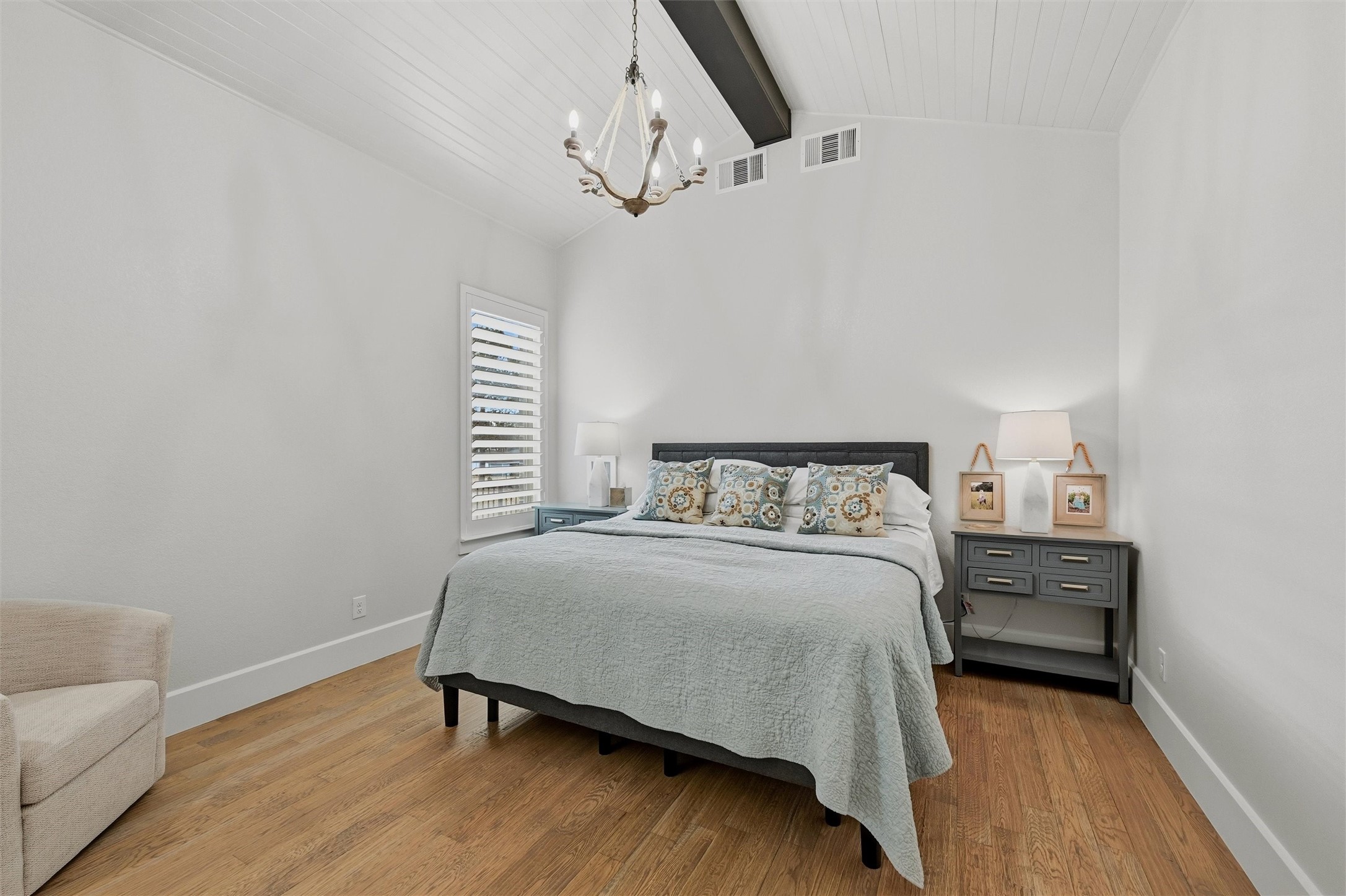 613 Kiowa Drive W Lake Kiowa TX 76240