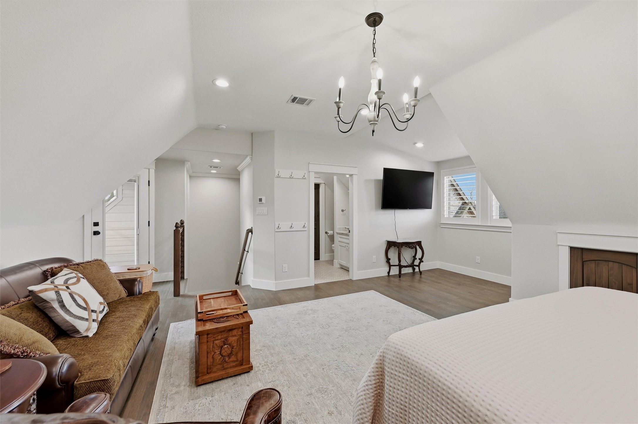 613 Kiowa Drive W Lake Kiowa TX 76240