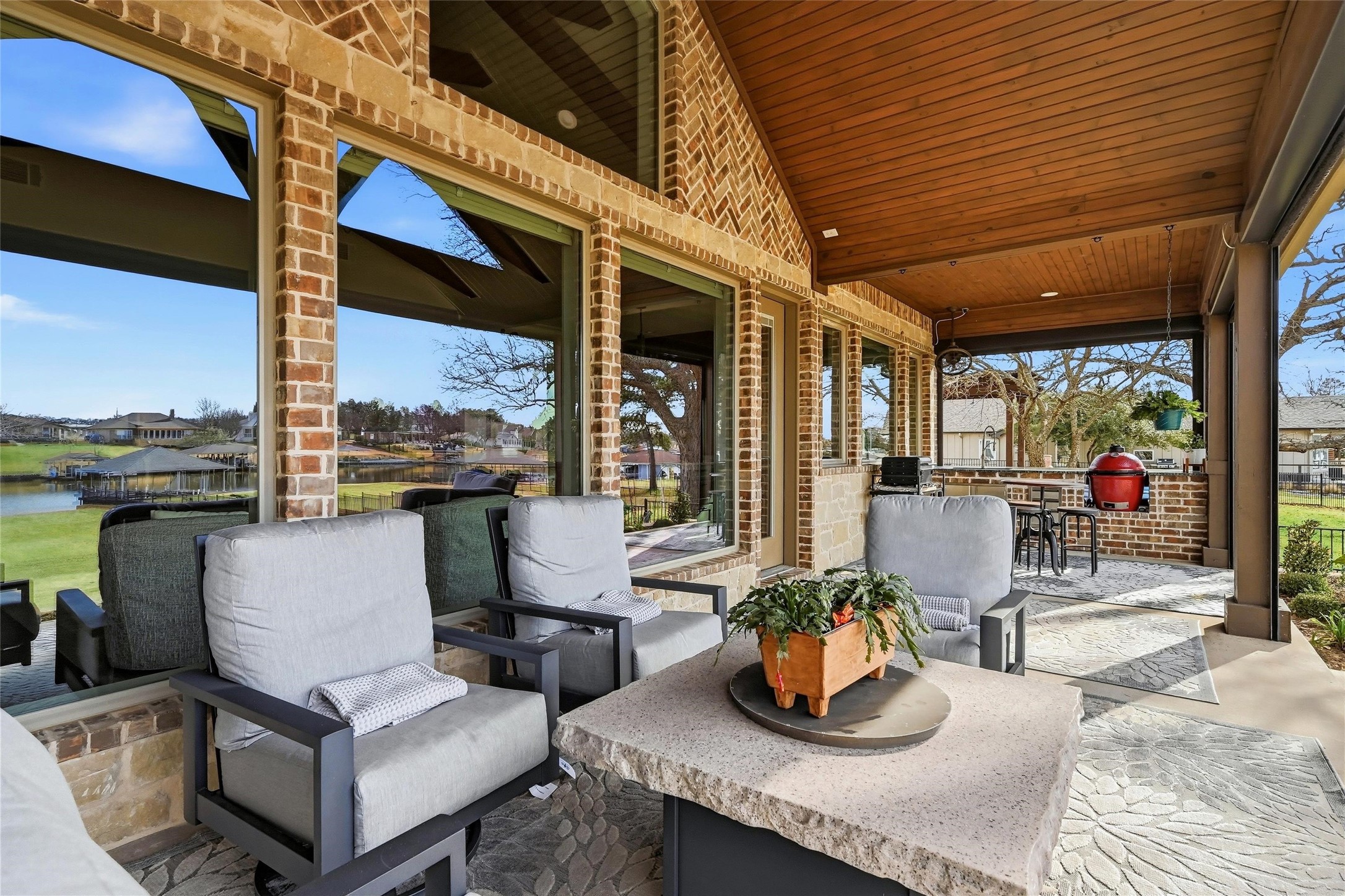613 Kiowa Drive W Lake Kiowa TX 76240