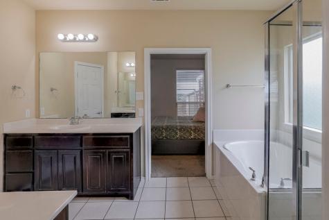 1046 Chandler Street Kennedale TX 76060