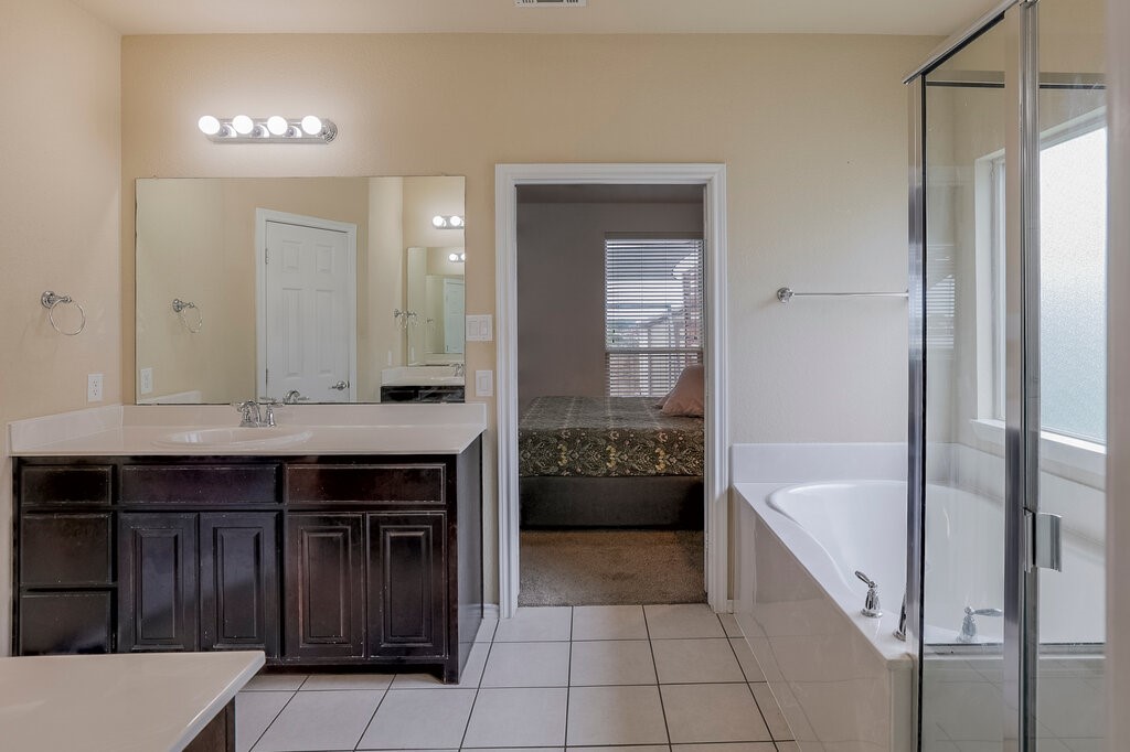 1046 Chandler Street Kennedale TX 76060