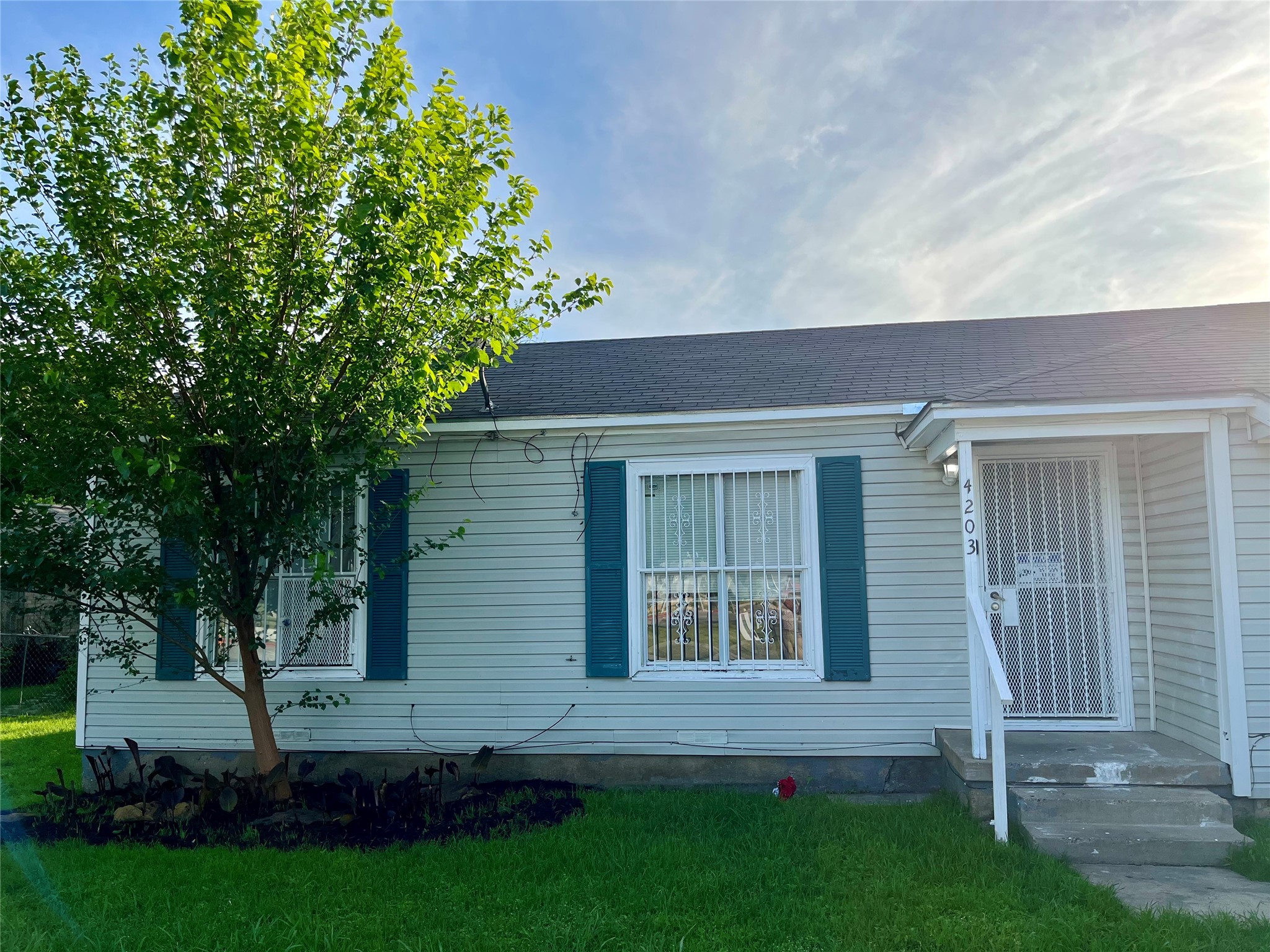 4203 Bonnie View Road Dallas TX 75216