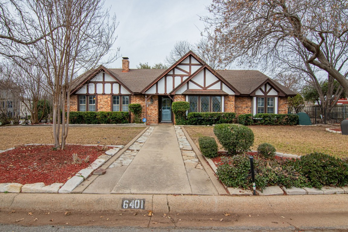 6401 King Arthur Court North Richland Hills TX 76180