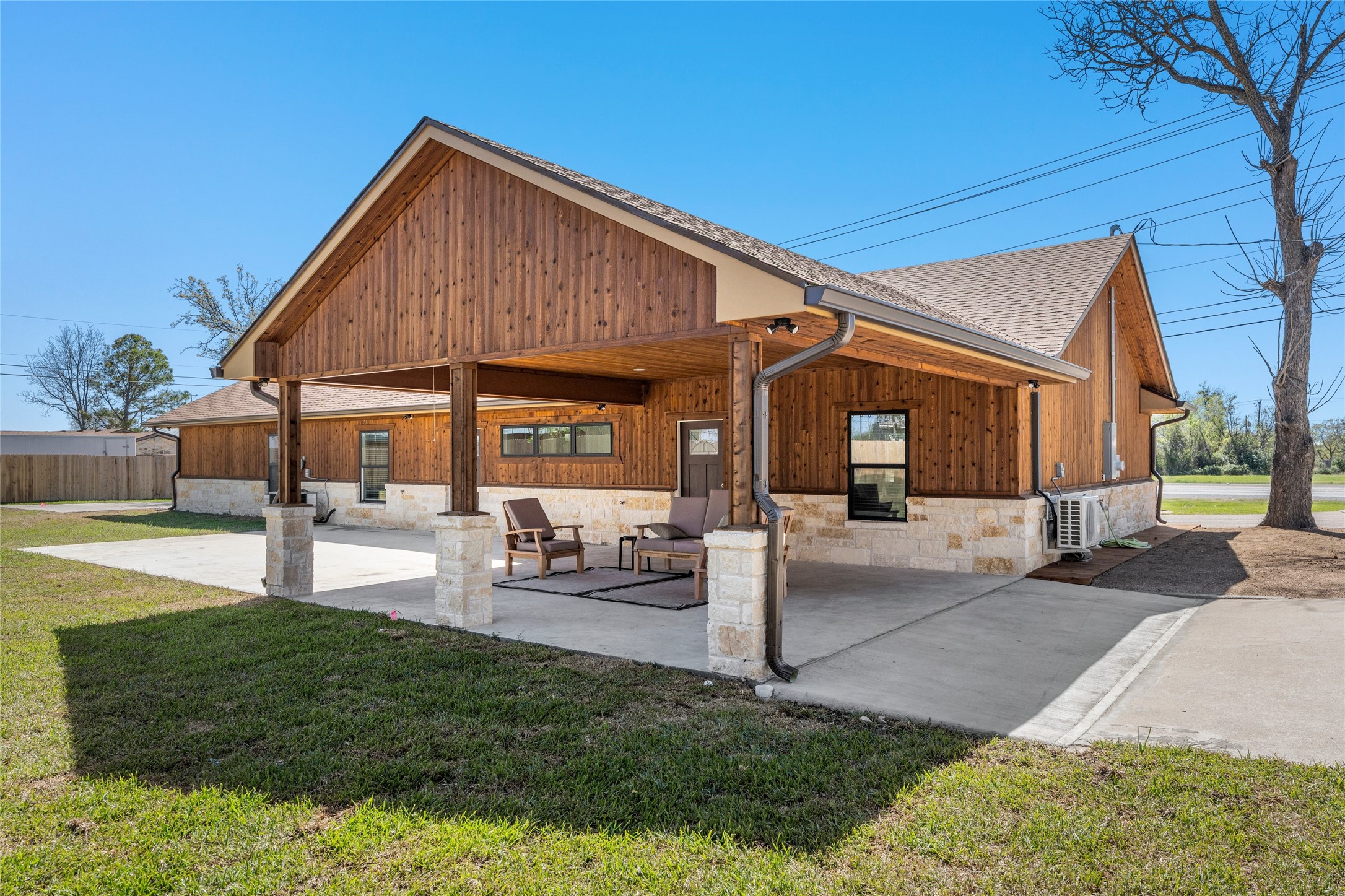 1404 S Robinson Drive Robinson TX 76706