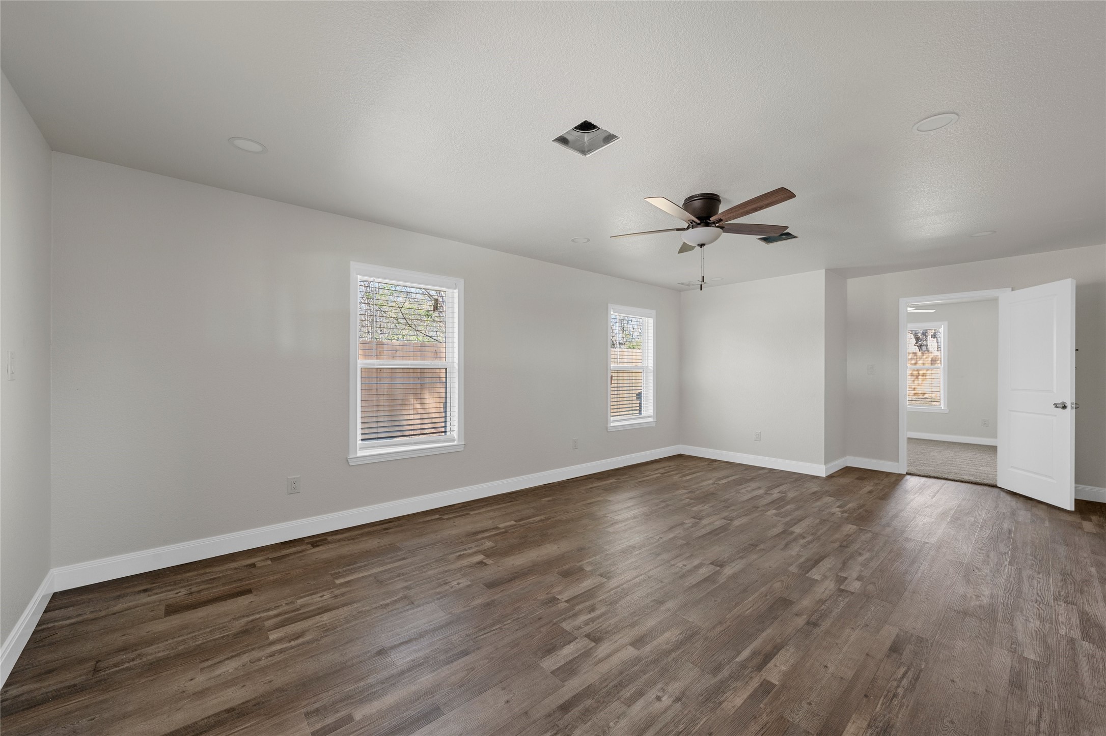 1404 S Robinson Drive Robinson TX 76706