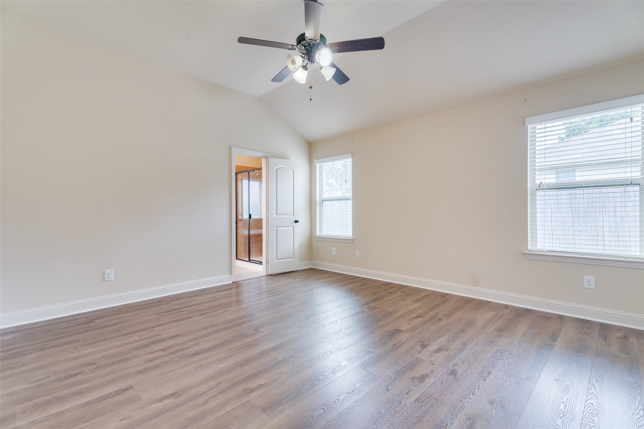 1417 Reiger Drive Greenville TX 75402